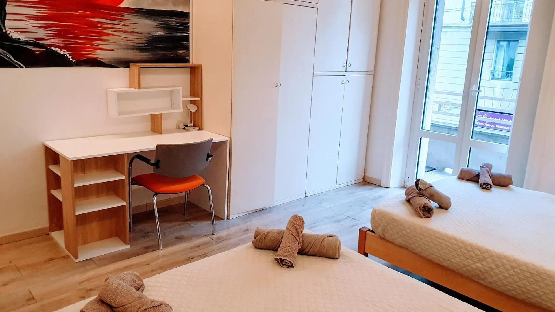 Your Spacious & Lovely Home -4 Queen Bed- Milan Apartment